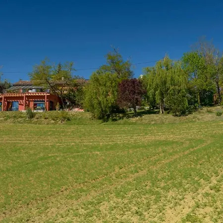 Ferme En Rocache فندق مبيت وإفطار *