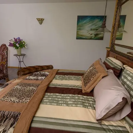 Ferme En Rocache فندق مبيت وإفطار