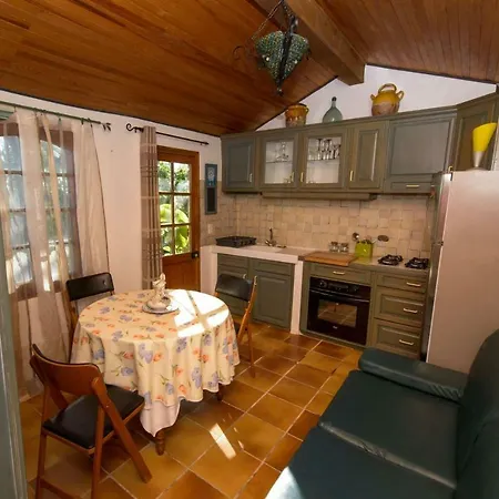 فندق مبيت وإفطار Ferme En Rocache *