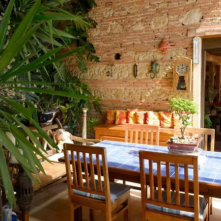 Ferme En Rocache فندق مبيت وإفطار