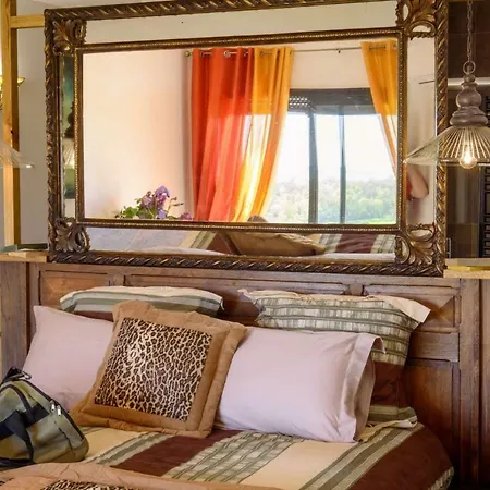 Ferme En Rocache فندق مبيت وإفطار *
